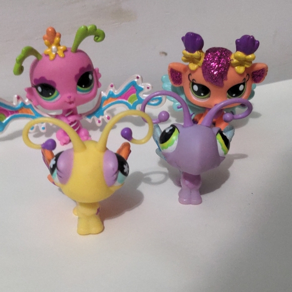 Bundle of littlest pet shops, houses, and accessories - Picture 12 of 17
